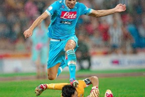 泛亚电竞网址 -今晚意大利杯传出新动向；塞维利亚单刀错失；管理层表态——气氛紧张；轮换策略成焦点的简单介绍