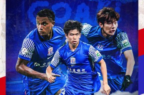 泛亚电竞网页版 -上海申花训练开放日，集结日临场应变引欢呼，亚冠在即，年轻球员得到机会(染岛贡乡村风情)