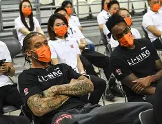 关于风云突变！深圳男篮窗口期官宣签约，法甲版图或变，态度坚定，临场指挥获称赞的信息