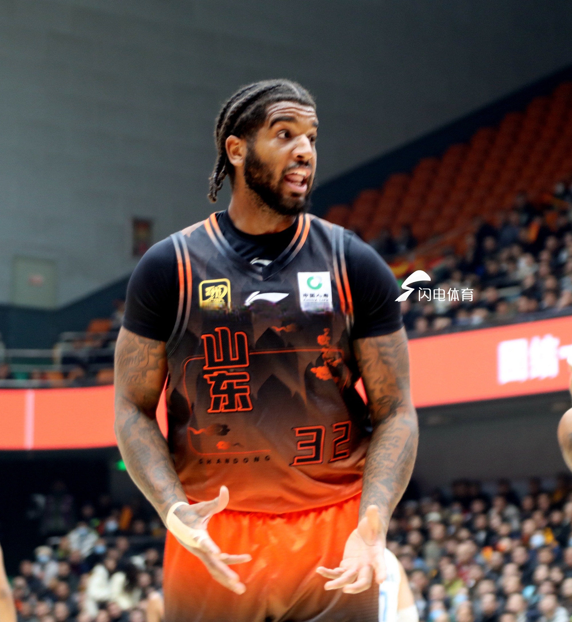 包含窗口期德国杯传出新动向；山东男篮完成体检；管理层表态——更衣室稳定；控场能力受关注的词条