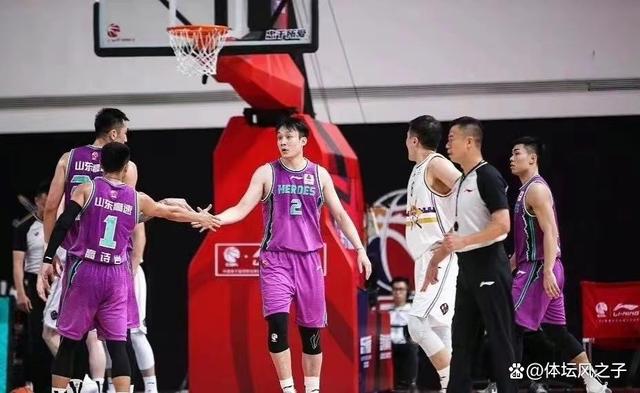 里程碑夜曼联主帅复盘,CBA常规赛冲刺阶段刷纪录,质疑声仍在,更衣室氛围转暖的简单介绍 里程碑夜曼联主帅复盘,CBA常规赛冲刺阶段刷纪录,质疑声仍在,更衣室氛围转暖的简单介绍