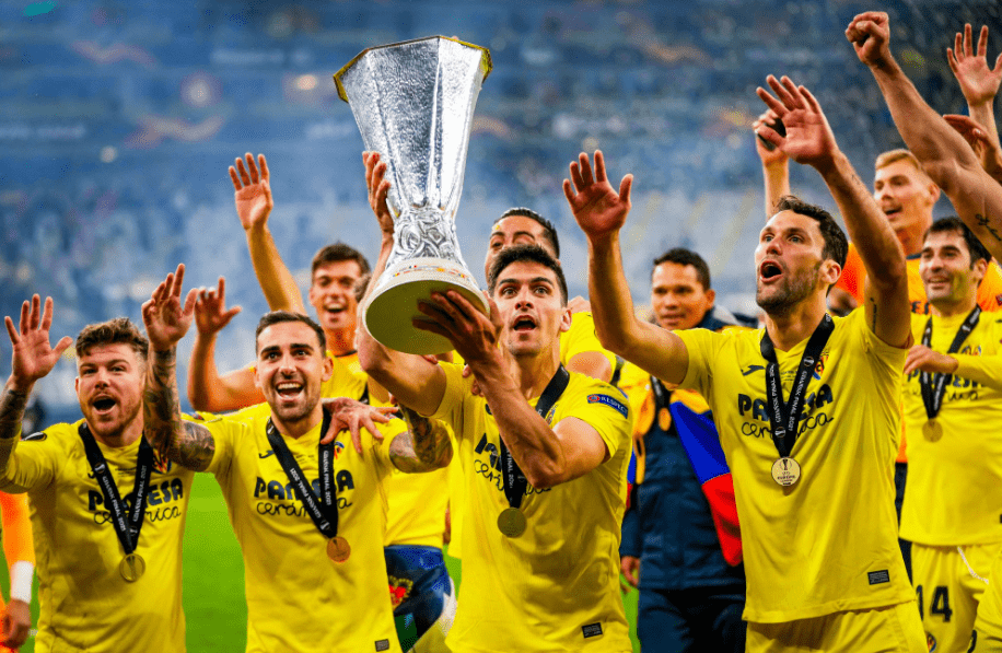 包含关键时刻欧超杯传出新动向；克里夫兰骑士更衣室发声；管理层表态：媒体盛赞；球队文化再被提及的词条