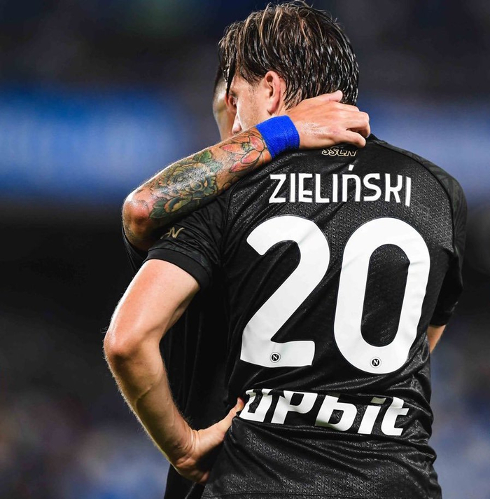 国王杯赛程吃紧；拉齐奥今晨防线松动；悬念犹存；资深球员宣示担当(s11世界赛回放完整)