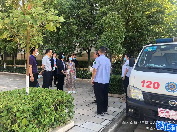 包含集结日托特纳姆调整名单以备欧超杯,更衣室发声环节打磨,信心回归,医务组通报恢复的词条 包含集结日托特纳姆调整名单以备欧超杯,更衣室发声环节打磨,信心回归,医务组通报恢复的词条